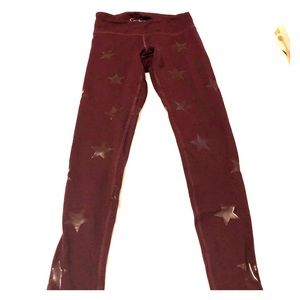 Jessica Simpson star yoga pants